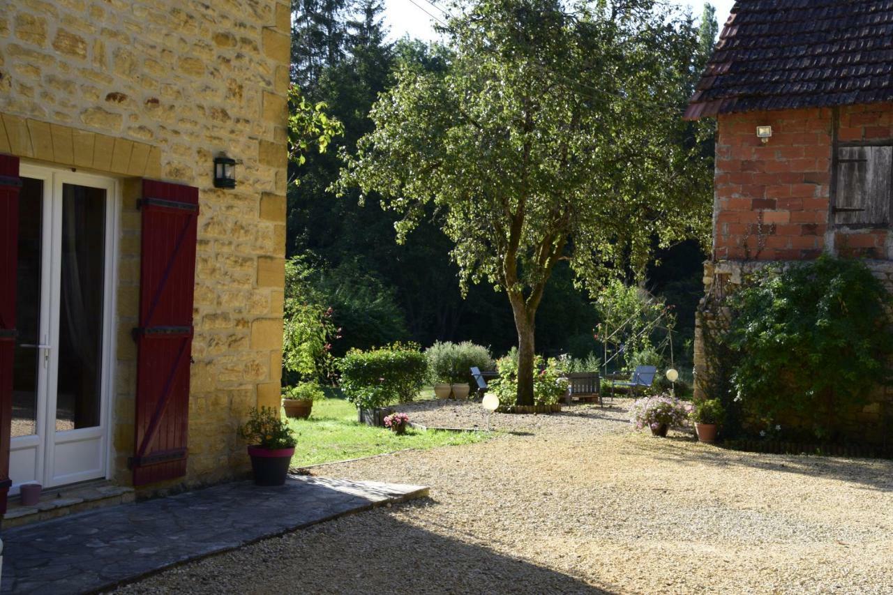 La Chabotine Acomodação com café da manhã Allas-Les-Mines Exterior foto